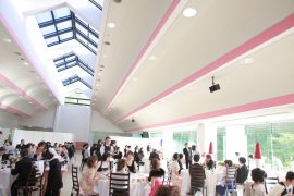 披露宴会場　学食　演出